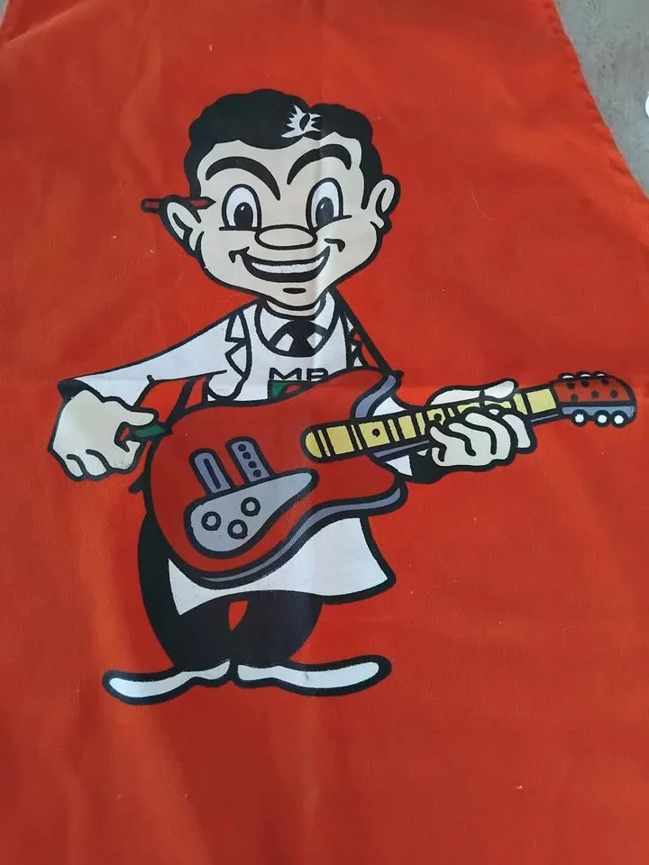 Four Square Mr 4 Square Apron Cheeky Charlie Kiwiana BBQ Kitchen