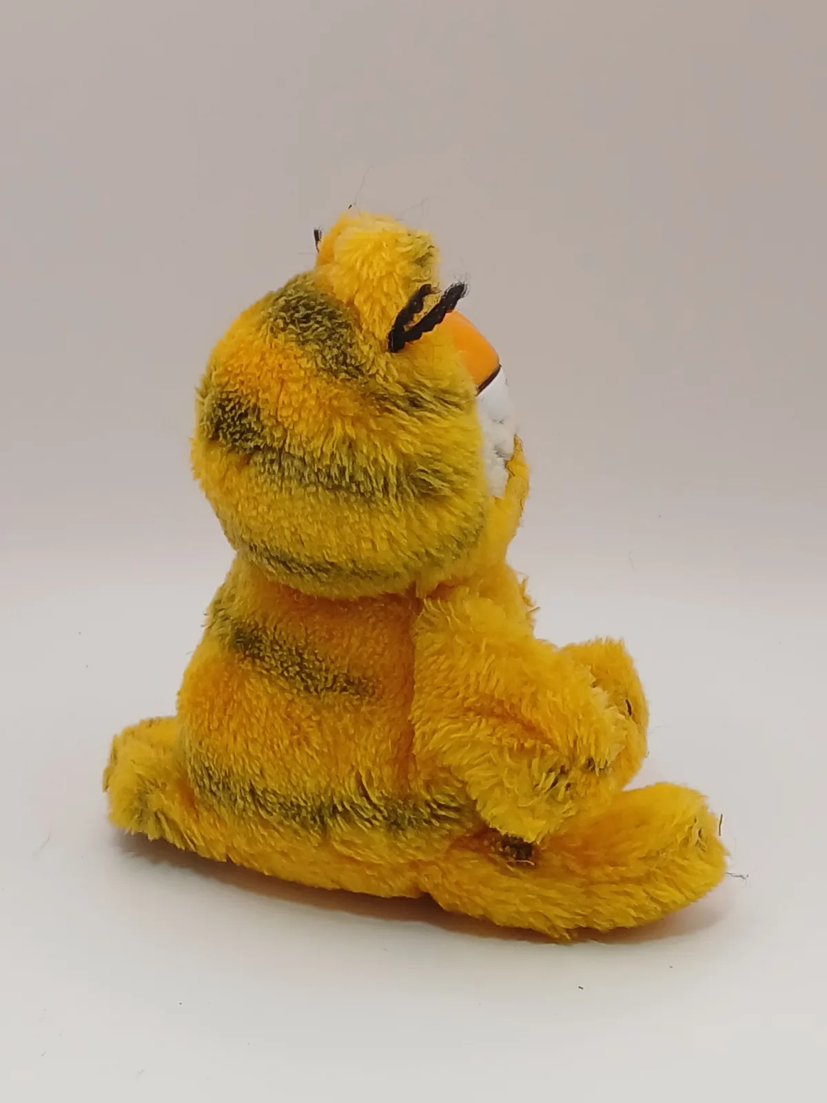 Garfield Plush Toy Heart Chest Korea 1980s Licensed