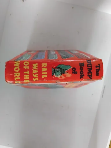 The Dumpy Book of Railways of the World c. 1950s1960s Illustrated Pocket Guide 0